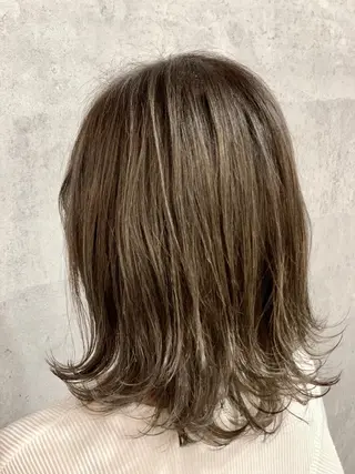 ミディアム SALOWIN心斎橋Suite店所属・ブリーチ毛にもできる 縮毛矯正|鷹司郎のヘアスタイル