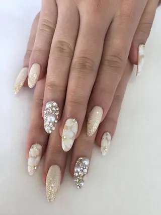 ネイル 💎🐰 saki. m 🐰💎のネイルデザイン