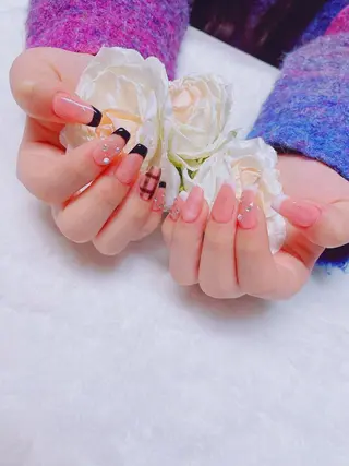 ネイル Makana Mana所属・Makana Manaのネイルデザイン