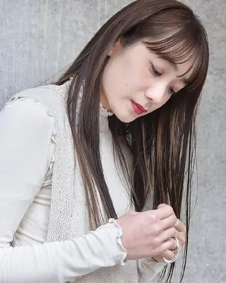 ロング カラー ヘアアレンジ 南堀江 möwen ( メーヴェ )所属・mowen RUIのヘアスタイル