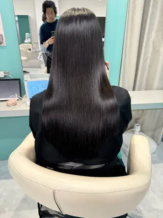 ロング 髪質改善ストレート/レイヤーカット/Lee Horie所属・髪質改善&縮毛矯正 池本 有宏のヘアスタイル