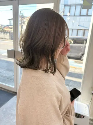 ミディアム カラー yunica所属・yunica manaeのヘアスタイル