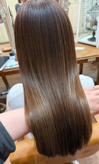 ロング カラー Ayumi/艶カラー /レイヤー/ネイルのヘアスタイル