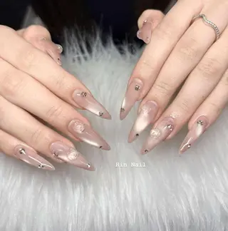 ネイル HIN NAILのネイルデザイン