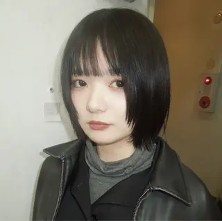 ミディアム タマキ/似合わせ カット/Wカラーのヘアスタイル