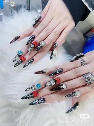 ネイル 菲菲ネイルサロン所属・FF フィフィネイルサロンのネイルデザイン