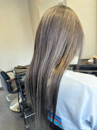 セミロング 髪質改善⚡️カラー 🍀武久 誠🍀のヘアスタイル