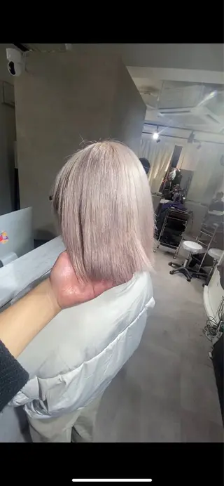 カラー Seleneコウキ ブリーチ/ハイトーンのヘアスタイル