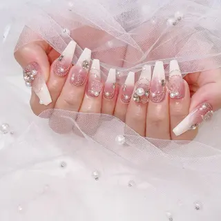 ネイル Lee Nailsのネイルデザイン