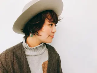 パーマ pole/apartment所属・💓パーマ，💗 レイヤーカットのヘアスタイル