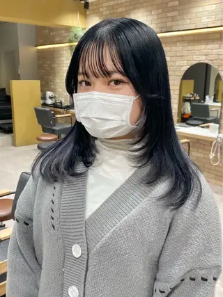 セミロング フェザー/ニュアンス /レイヤーのヘアスタイル