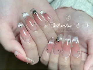 ネイル E.N🦋 長さ出し/持ち込みのネイルデザイン