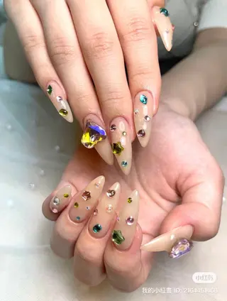 ネイル lucky nail 歌舞伎町のネイルデザイン