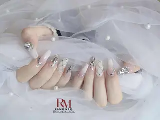 ネイル YURI Chanのネイルデザイン