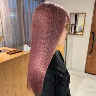 ロング カラー 山口 摩七斗のヘアスタイル