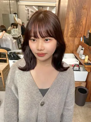 ミディアム カラー Lyon hair&makeup所属・橋口 穂乃花のヘアスタイル