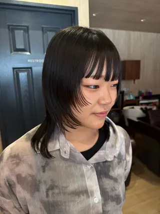 ミディアム レイヤー/艶カラー /yuan⟡.·のヘアスタイル