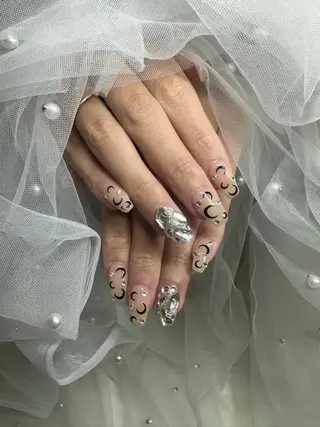 ネイル Moana所属・宮崎 美涼のネイルデザイン