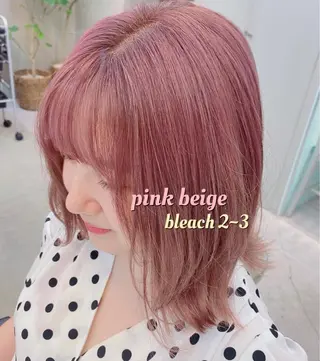 ミディアム カラー 岡野 静華のヘアスタイル