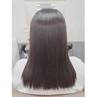 セミロング TELAHAIR 髪質改善特化型サロンのヘアスタイル