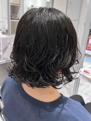 ミディアム パーマ 越智 彩心のヘアスタイル
