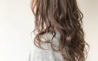 セミロング カラー 古山 勇太のヘアスタイル