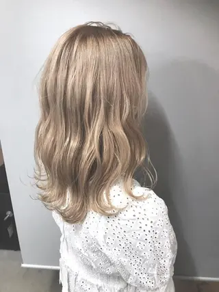 ミディアム カラー 新井 広樹のヘアスタイル