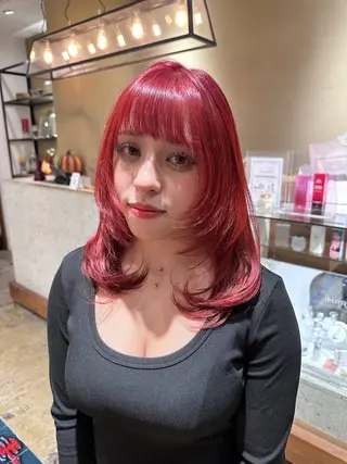 カラー YUI/レイヤー/ ハッシュカットのヘアスタイル