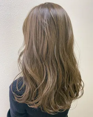 ロング カラー パーマ ヘアアレンジ メンズ キッズ ネイル マツエク・マツパ 女性専用サロン梅田 髪質改善カラーakiのヘアスタイル