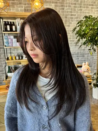 ロング Welila by haku所属・Yuuki ウェリラバイハクのヘアスタイル