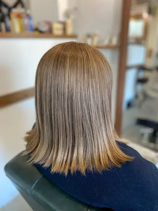 ミディアム カラー 'Inovel'所属・木宮 美緒のヘアスタイル