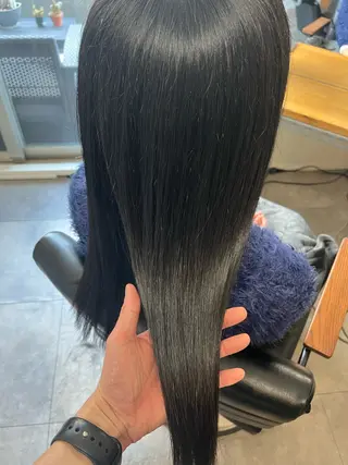 セミロング OFF YUYAのヘアスタイル