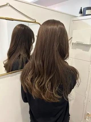 カラー オリーブ/ ナカミネアキナのヘアスタイル