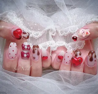 ネイル She   Nail所属・ISA_ BELLAのネイルデザイン