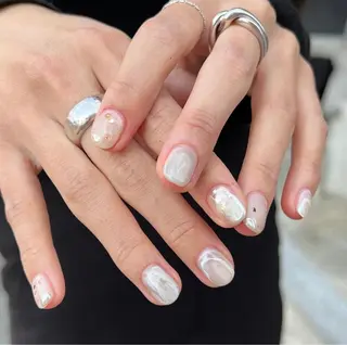 ショート m kaori𓃟のネイルデザイン