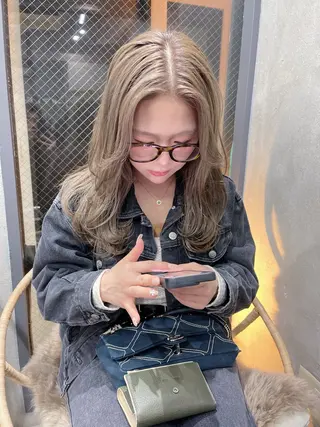 ミディアム カラー AiM 大名　似合わせカットのヘアスタイル