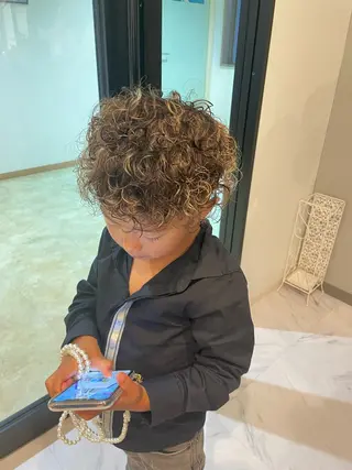 パーマ FREEDOM.F所属・上野 泰誠のヘアスタイル