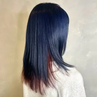 ミディアム 岩水 穂華のヘアスタイル