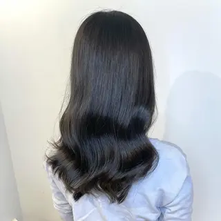 セミロング SALOWIN 表参道所属・シンカ 表参道のヘアスタイル