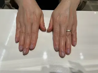 ネイル Terrace AVEDA ららぽーとEXPOCITY店所属・人見 夕華のネイルデザイン