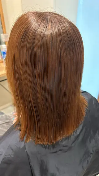 セミロング カラー ♣️似合わせカット 艶髪カラーYUUGAのヘアスタイル