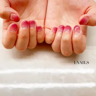 ネイル アイネイルズ所属・早川 梓のネイルデザイン