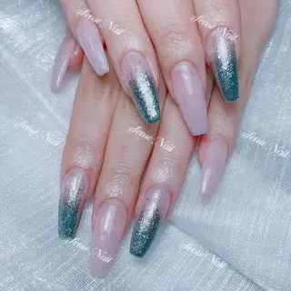 ネイル Kurieitibu 🍬Byu~tīのネイルデザイン