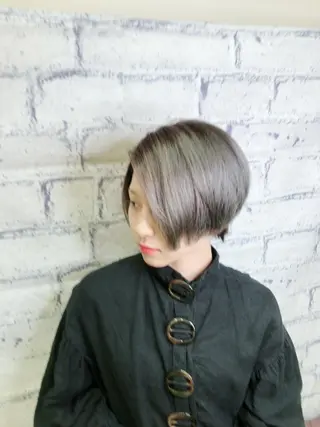 ショート カラー コロレ所属・赤松 孝亮のヘアスタイル