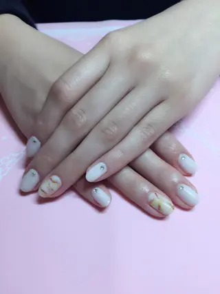 ネイル モナンジュ マツパ・眉毛専門のマツエク・マツパデザイン