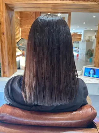 ミディアム adorable 樋口円のヘアスタイル