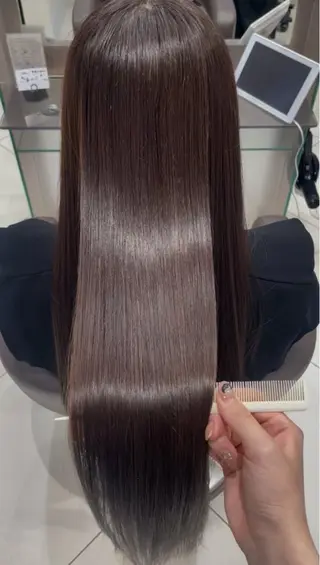 ロング パーマ 海野 萌乃果のヘアスタイル