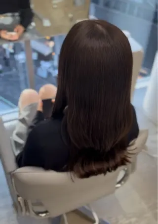 ロング 谷 ほのかのヘアスタイル