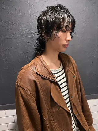 ミディアム パーマ メンズ 退色まで透明感ある ダブルカラー/リクのヘアスタイル