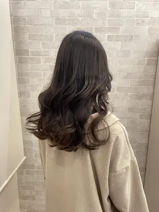 ロング カラー Well's TAIGAのヘアスタイル